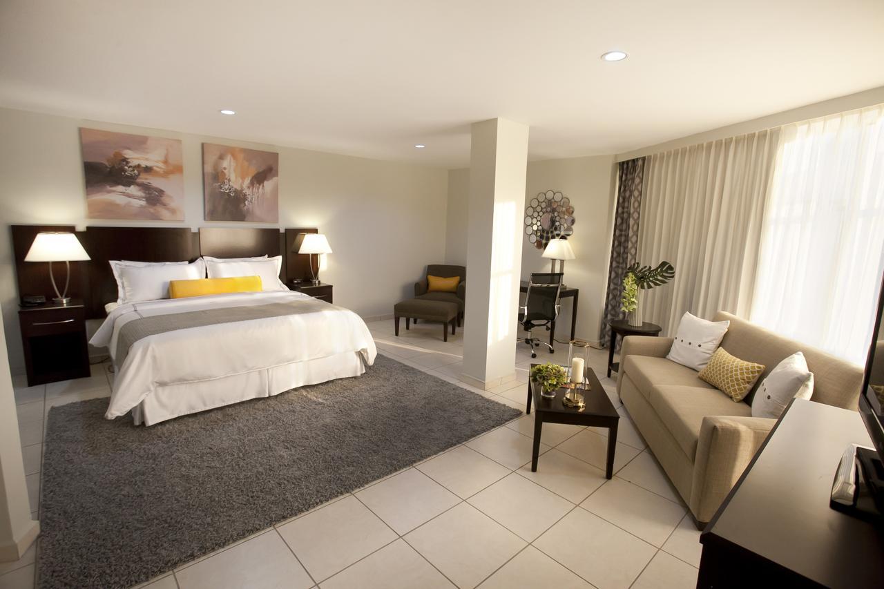 Hotel Los Andes San Pedro Sula Buitenkant foto